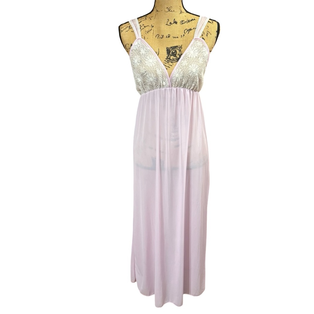 Vintage 70’s Sheer Lavender Nightgown With White Floral Bust